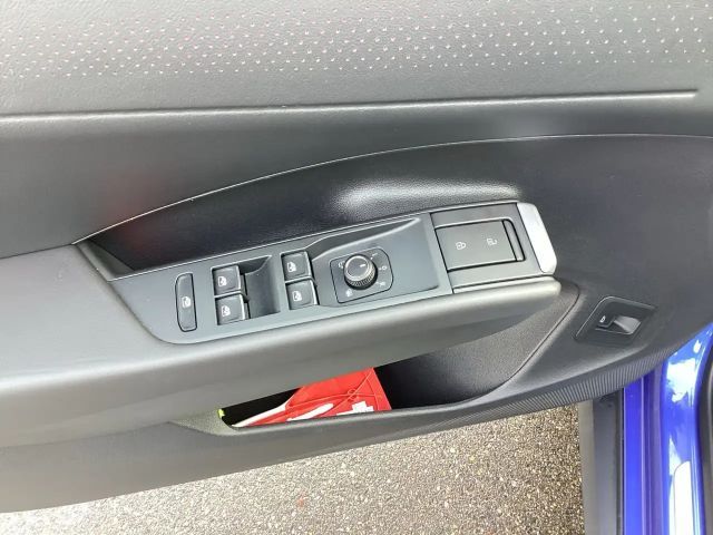 Volkswagen T-Roc 1.5 eTSI DSG R-Line