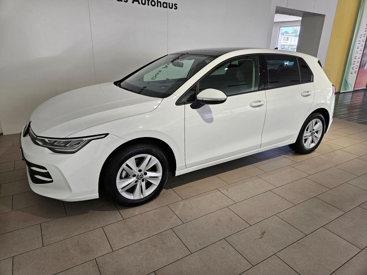 Volkswagen Golf 1.5 eTSI DSG Life