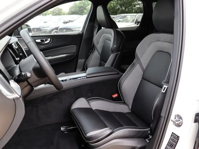 Volvo XC60 Dark Plus