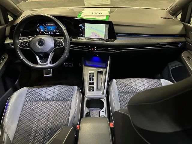 Volkswagen Golf 1.5 eTSI DSG IQ.Drive R-Line