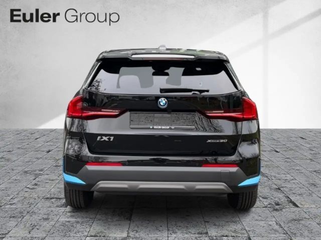 BMW iX1 xDrive