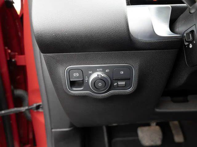 Mercedes-Benz EQB 300 4MATIC Progressive