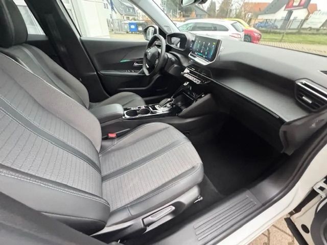 Peugeot E-2008 Allure Pack