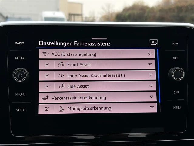 Volkswagen T-Roc DSG IQ.Drive R-Line