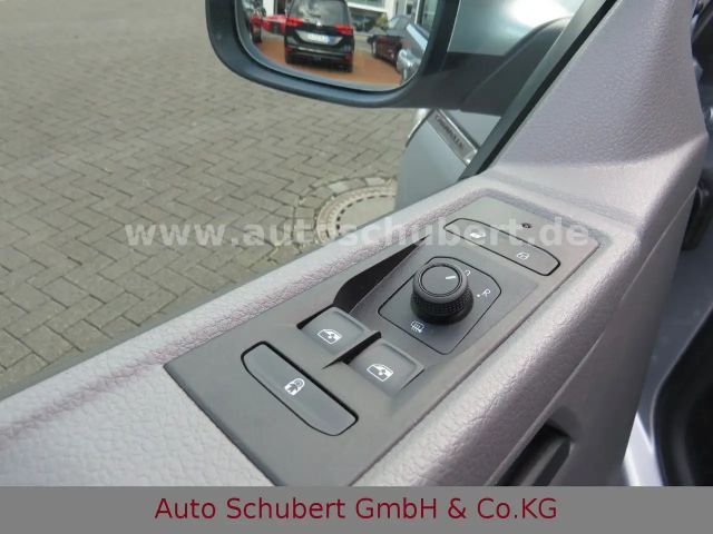 Volkswagen Caravelle 2.0 TDI Comfortline DSG T6