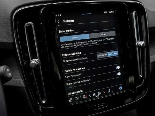 Volvo XC40 Core Recharge