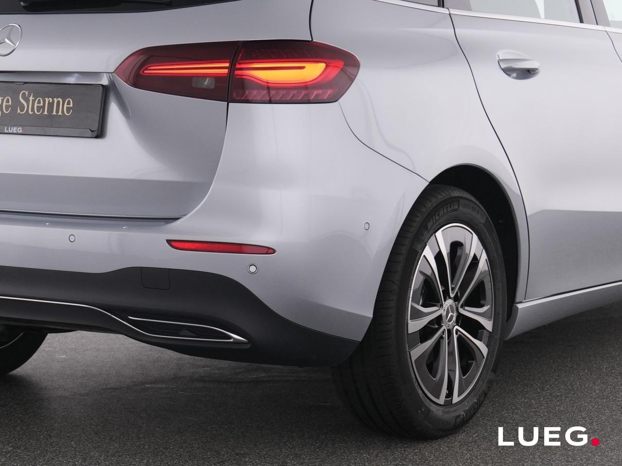 Mercedes-Benz B 180 Progressive Sedan