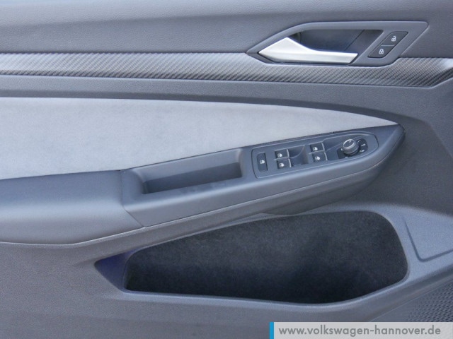 Volkswagen Golf 2.0 TSI DSG Golf VIII