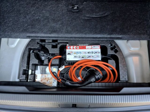 Peugeot E-2008 Active Pack