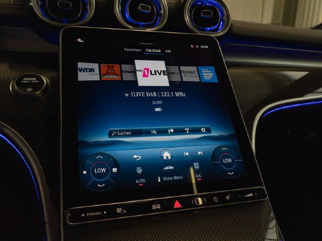 Mercedes-Benz C 200 AMG Line Sedan