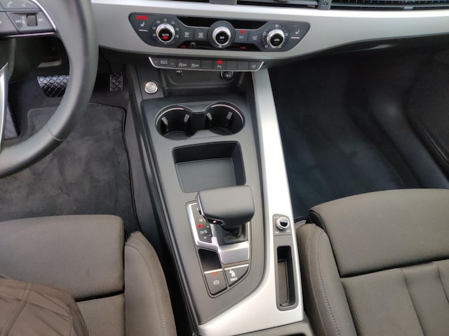 Audi A4 35 TFSI Avant S-Tronic