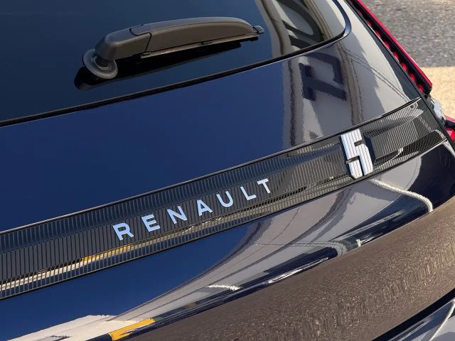 Renault 5 E-Tech Iconic