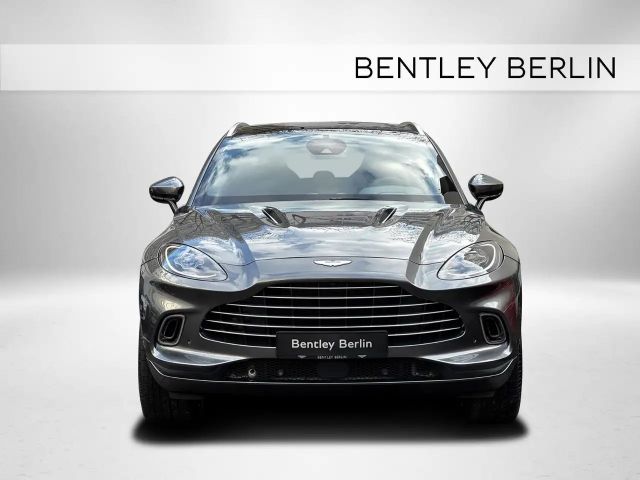 Aston Martin DBX V8