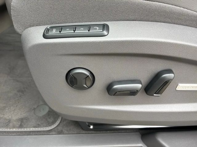 Volkswagen Multivan Style T7