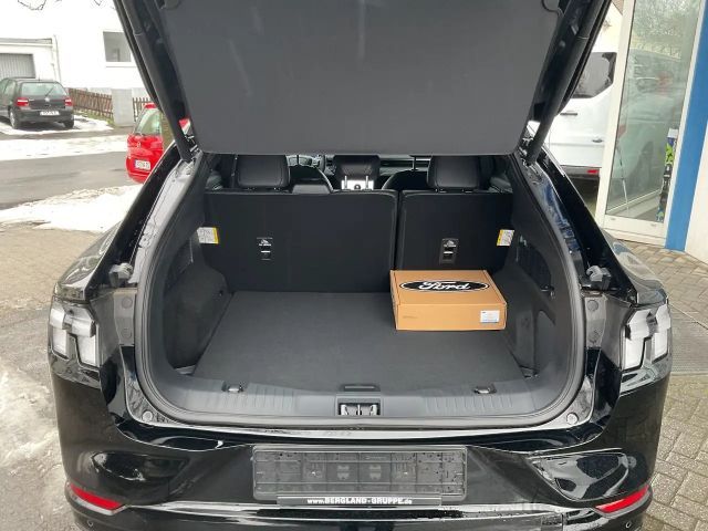 Ford Mustang Mach-E RWD