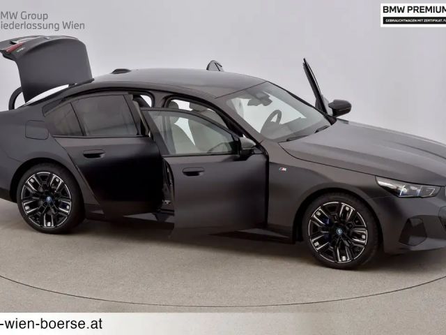 BMW i5 M60 Sedan xDrive