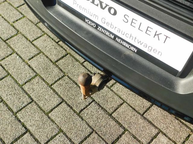 Volvo XC40 AWD Plus Recharge Twin Engine