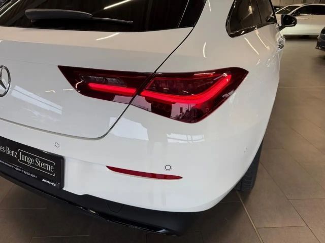 Mercedes-Benz CLA 180 Coupé Shooting Brake