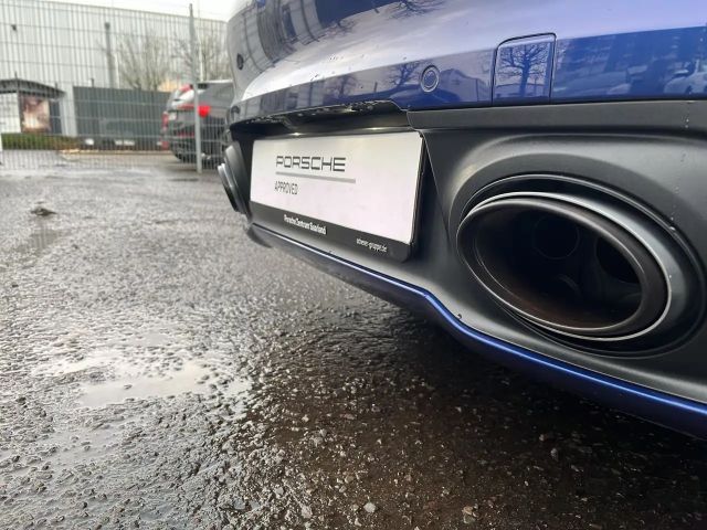 Porsche 992 4S Coupé Targa