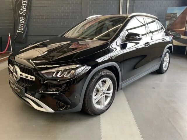 Mercedes-Benz GLA 200 Progressive