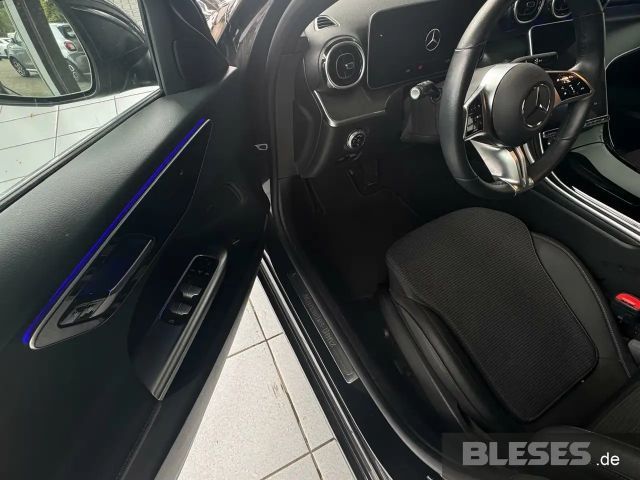 Mercedes-Benz C 200 AVANTGARDE C 200 d Sedan