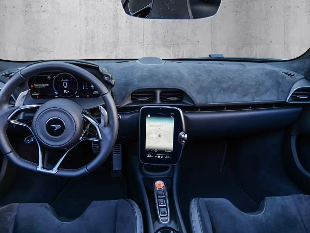 McLaren Artura Spider