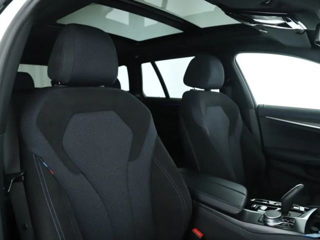 BMW 530 530e M-Sport Touring xDrive