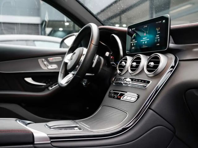 Mercedes-Benz GLC 200 4MATIC AMG Line Coupé