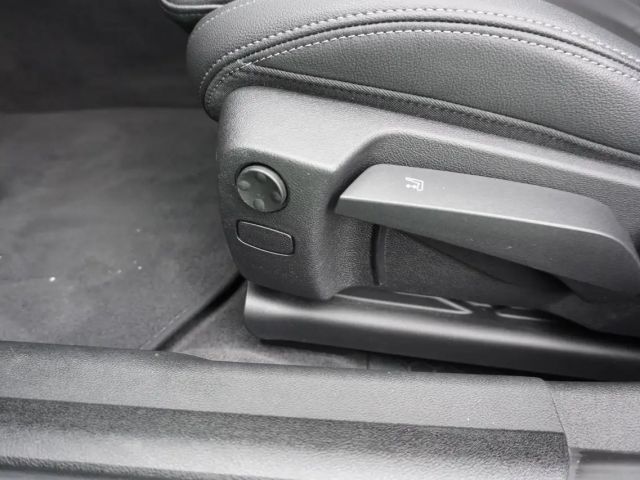 BMW 330 330e Touring