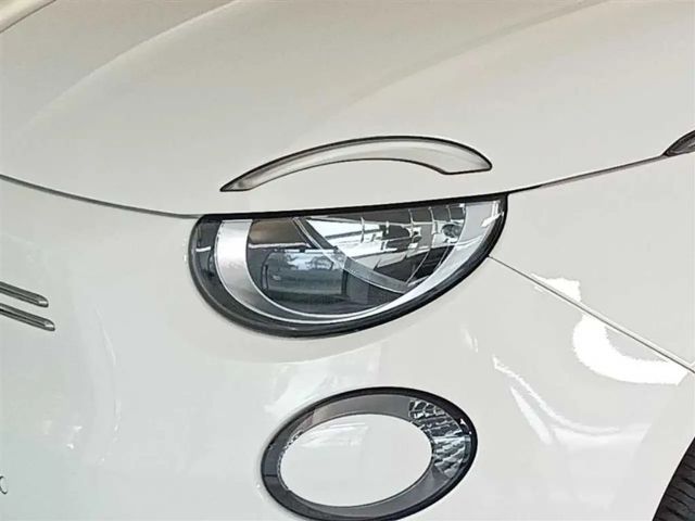 Fiat 500e Neuer 500 Kamera Klimaautomatik Sitzheizung PDC