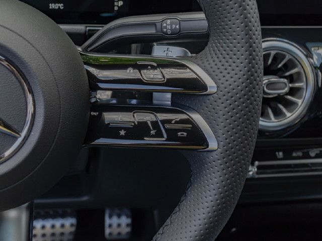 Mercedes-Benz GLA 250 4MATIC