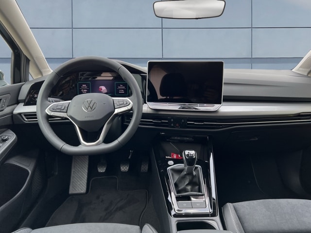 Volkswagen Golf 1.5 TSI Plus Style e-Golf