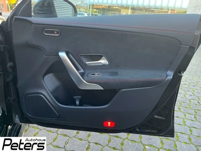 Mercedes-Benz CLA 180 AMG Line Shooting Brake