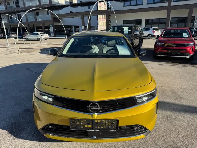 Opel Astra Business Edition Turbo