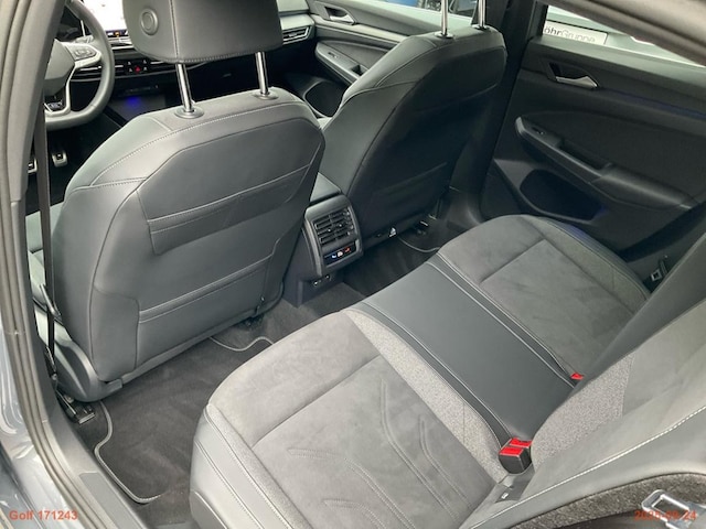 Volkswagen Golf 1.5 eTSI DSG Style