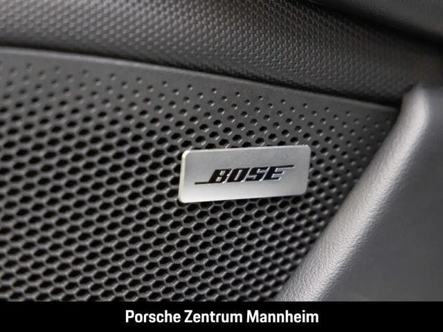 Porsche Taycan 4S Cross Turismo