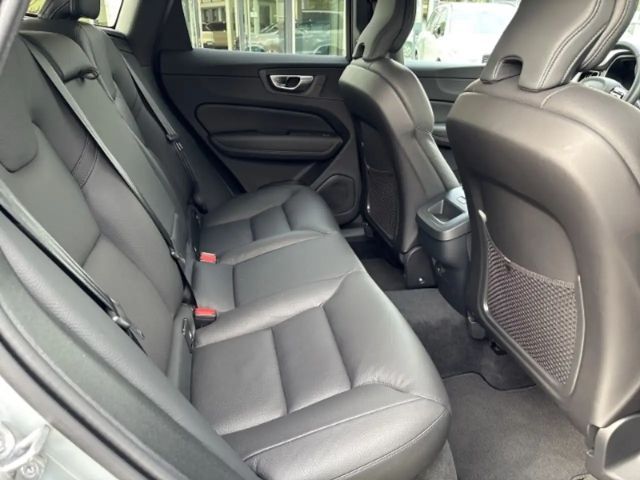 Volvo XC60 Dark Plus