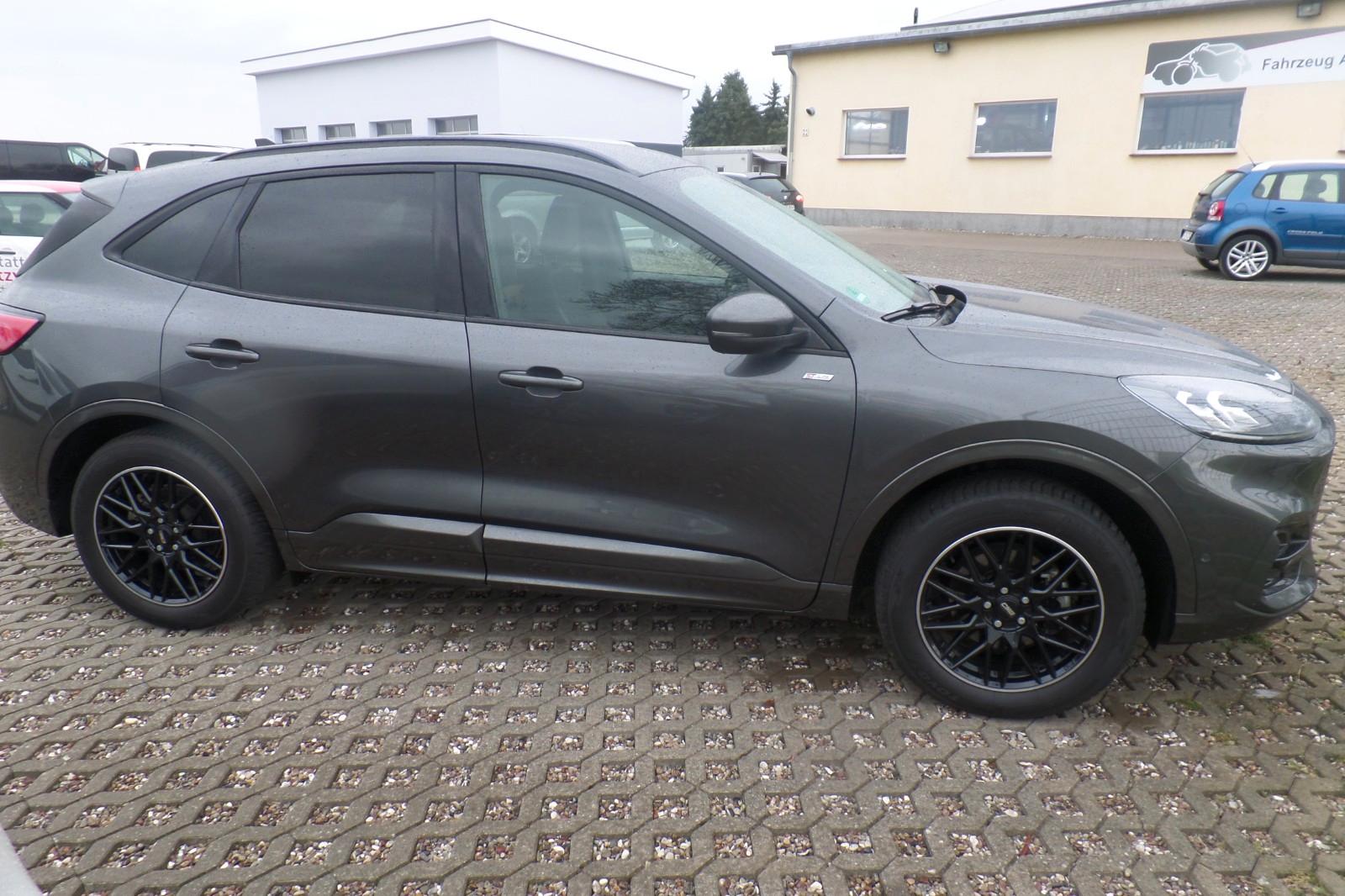 Ford Kuga Hybrid Plug in Hybrid ST Line X