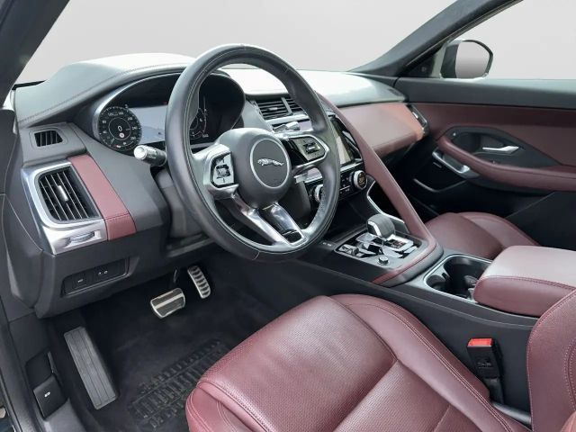 Jaguar E-Pace AWD P300