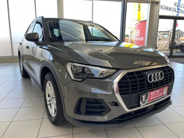 Audi Q3 2.0 TDI Business