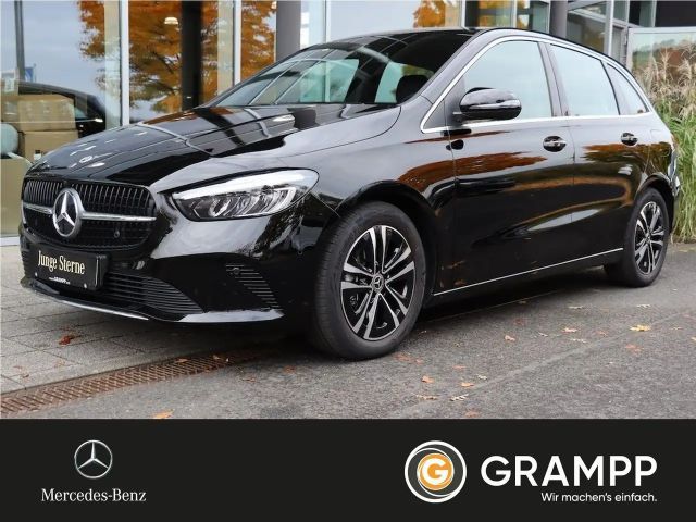 Mercedes-Benz B 180 Progressive Sedan
