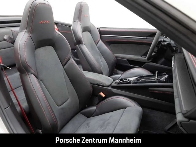 Porsche 992 Cabrio GTS