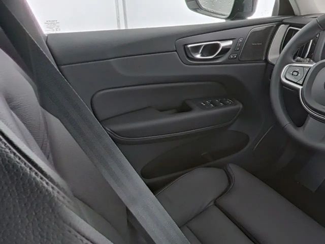 Volvo XC60 AWD Dark Plus