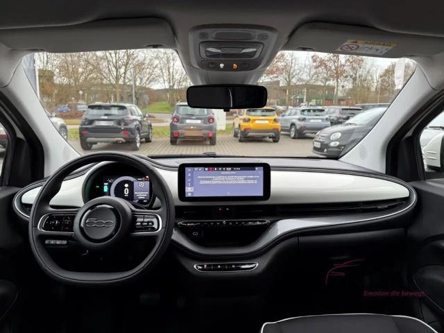 Fiat 500e +Rückfahrkam.+PDC+Sitzheiz.+Keyless