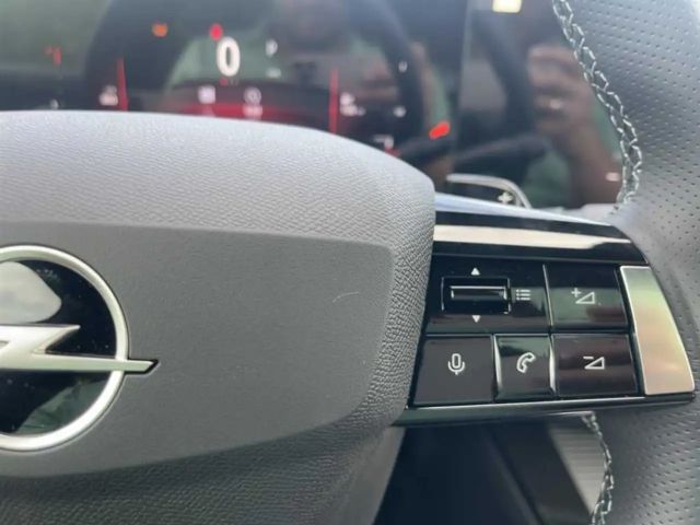 Opel Astra GS-Line Grand Sport