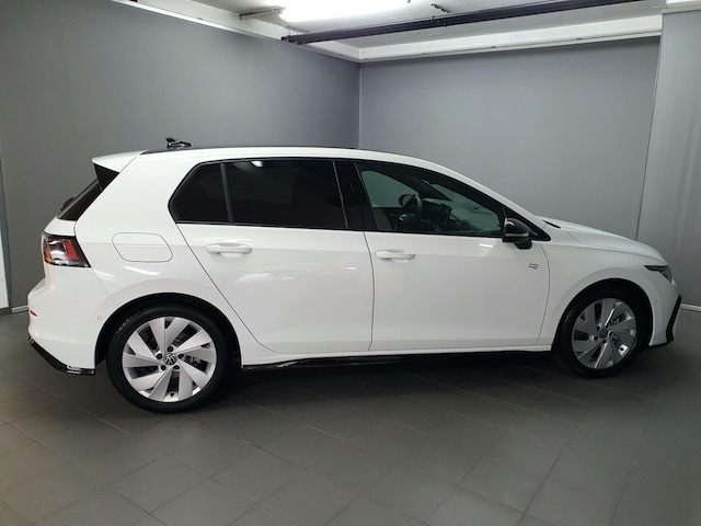 Volkswagen Golf 1.5 eTSI DSG R-Line