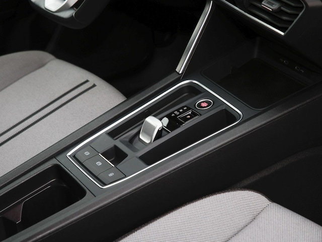 Seat Leon 2.0 TDI DSG Sportstourer Style