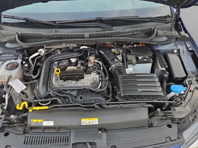 Volkswagen Polo 1.0 TSI DSG IQ.Drive R-Line