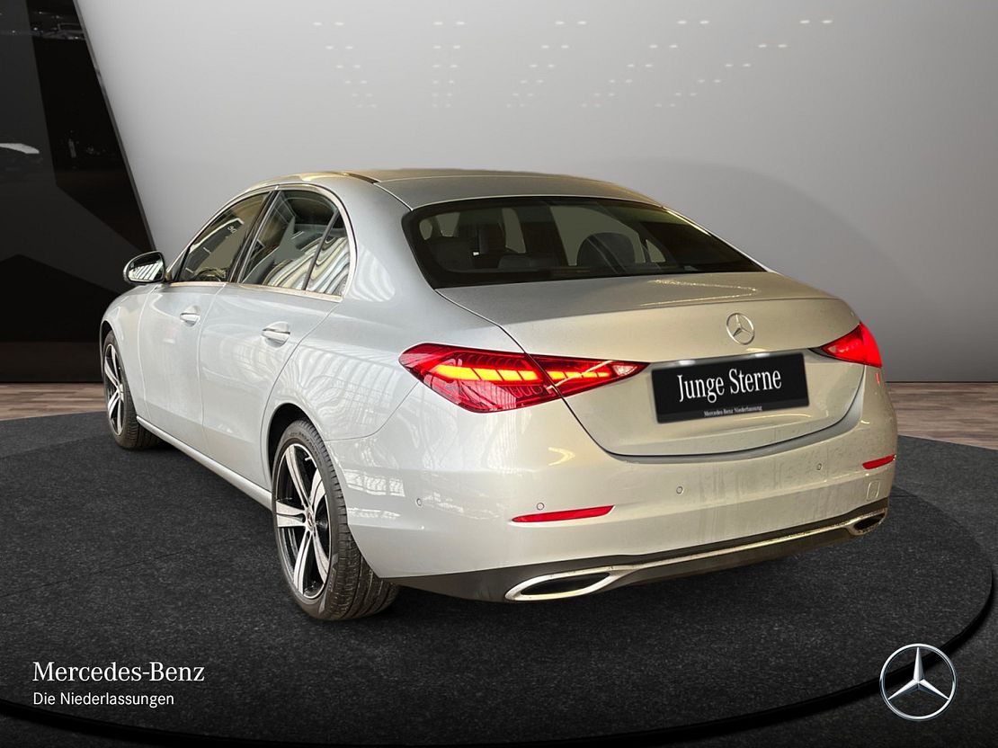 Mercedes-Benz C 180 AVANTGARDE Sedan