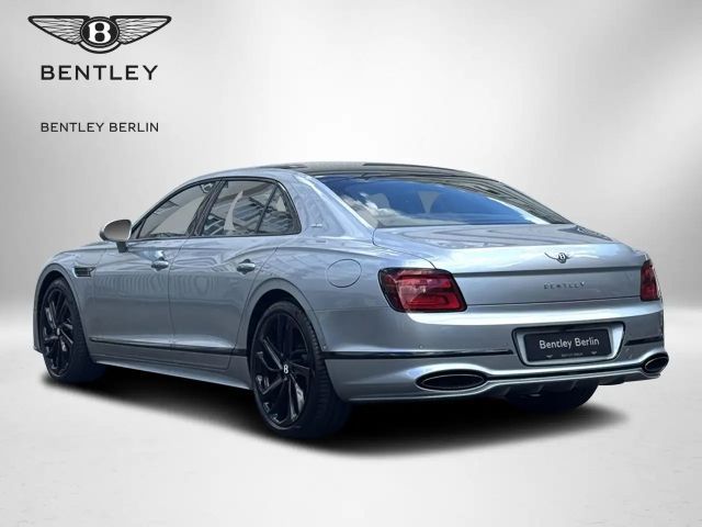 Bentley Flying Spur Hybrid V8
